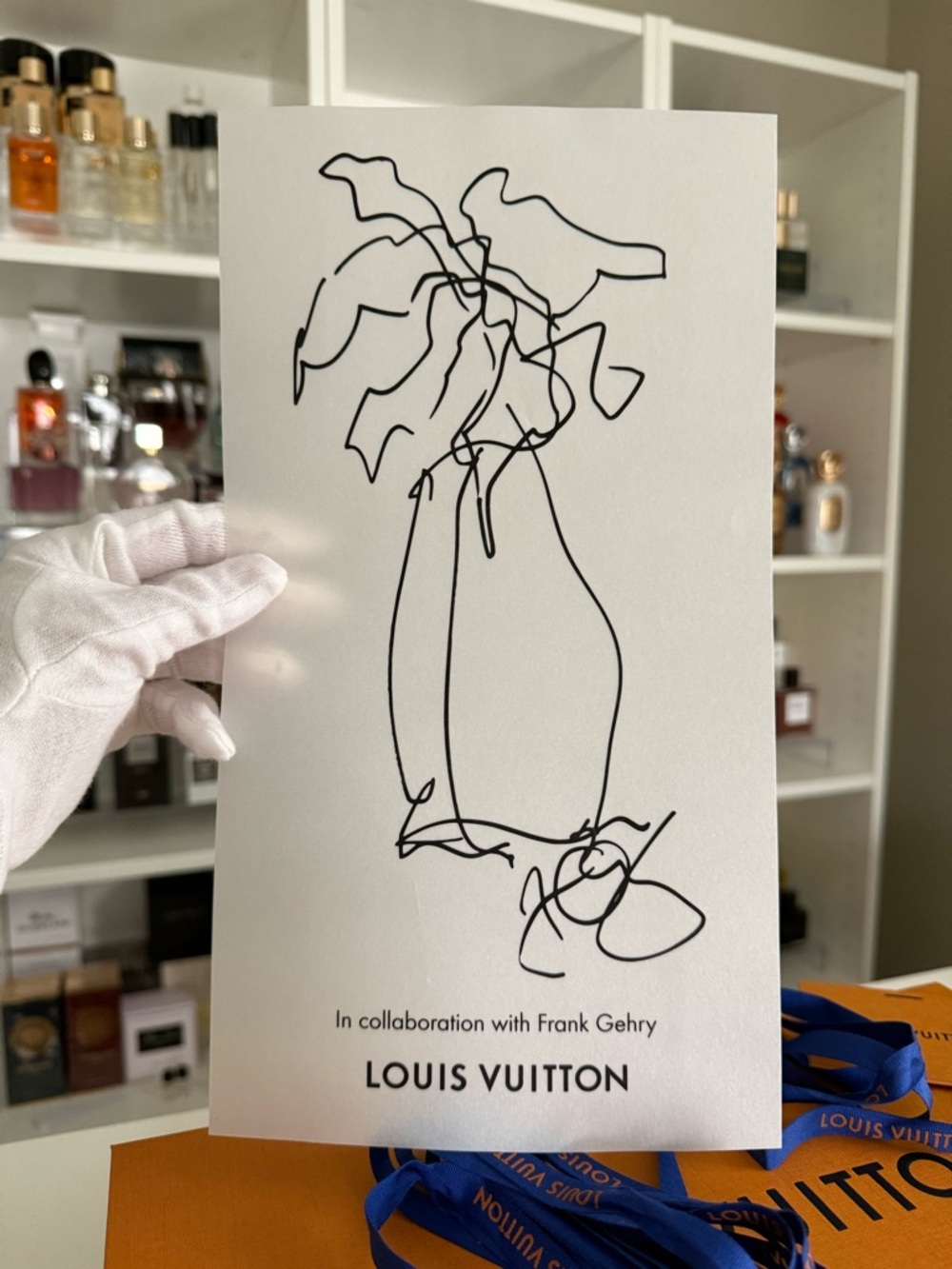 Louis Vuitton Orange Gift Box with matching accessories - Picture 12 of 16